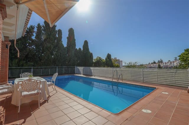 5 soveværelse Villa til salg i Nerja med swimmingpool garage - € 2.700.000 (Ref: 9432474)