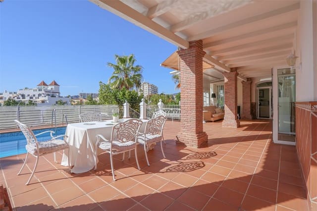 5 soveværelse Villa til salg i Nerja med swimmingpool garage - € 2.700.000 (Ref: 9432474)
