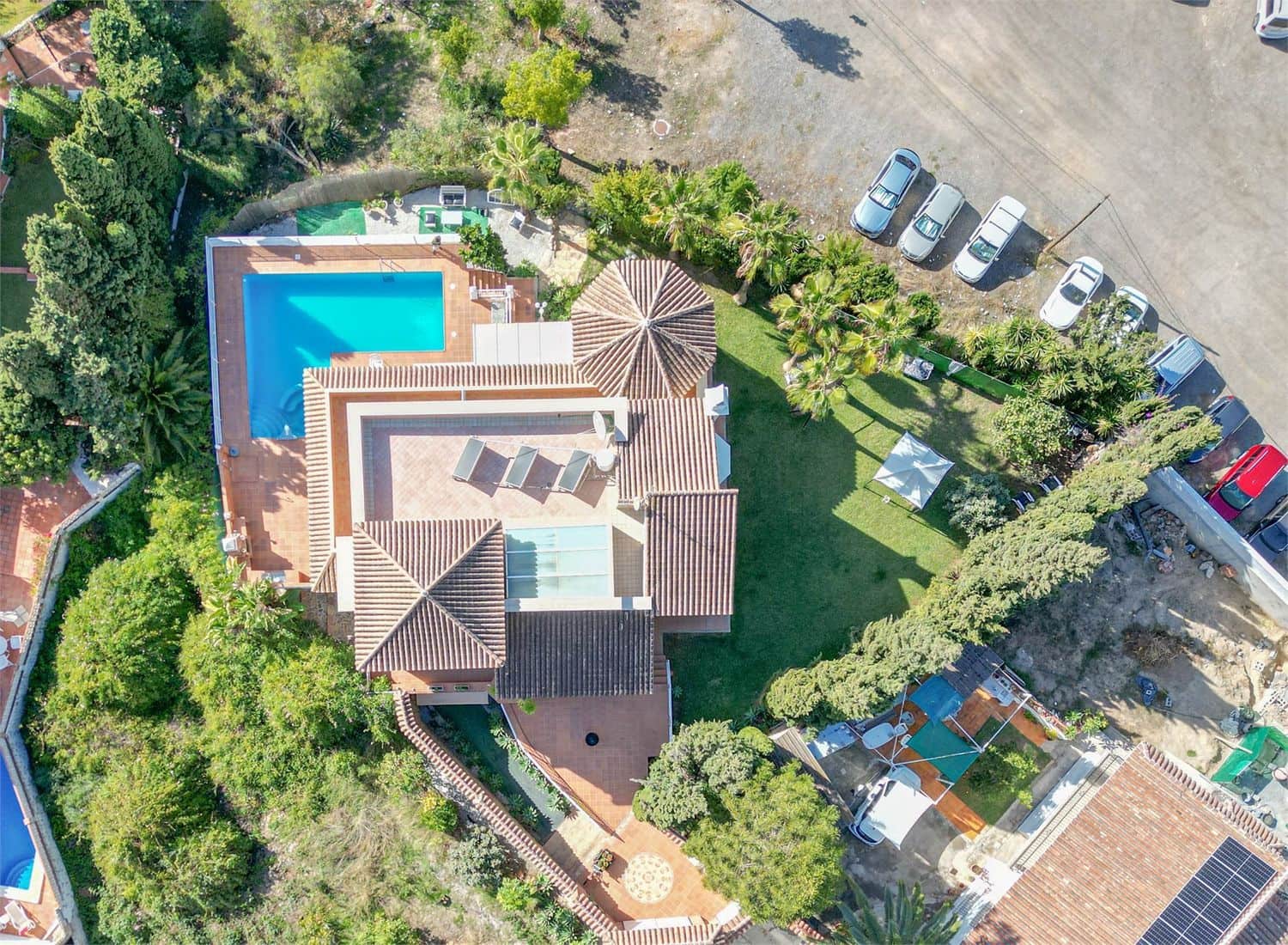 Huvila myytävänä paikassa Nerja - 2 700 000 € (Ref: 9432474)