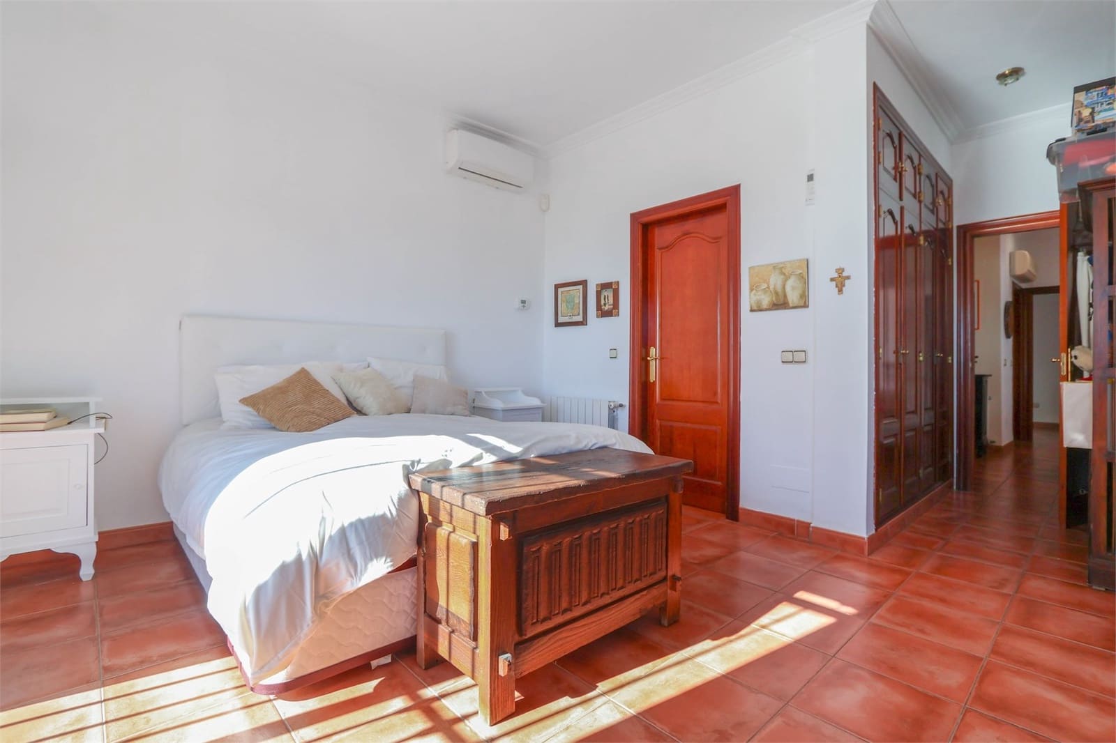 3 slaapkamer Villa te koop in Torrox met zwembad garage - € 740.000 (Ref: 9432476)