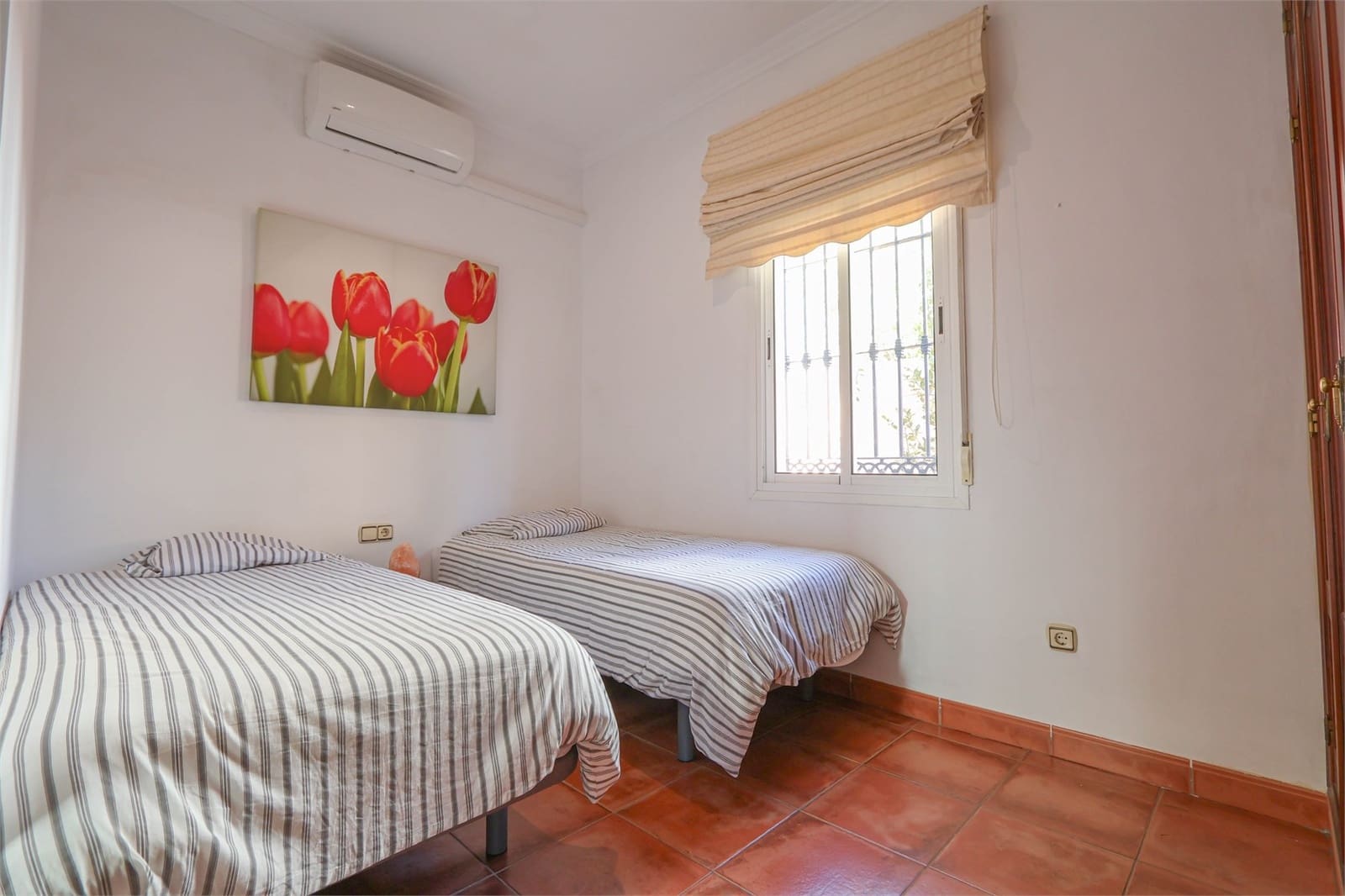 3 slaapkamer Villa te koop in Torrox met zwembad garage - € 740.000 (Ref: 9432476)