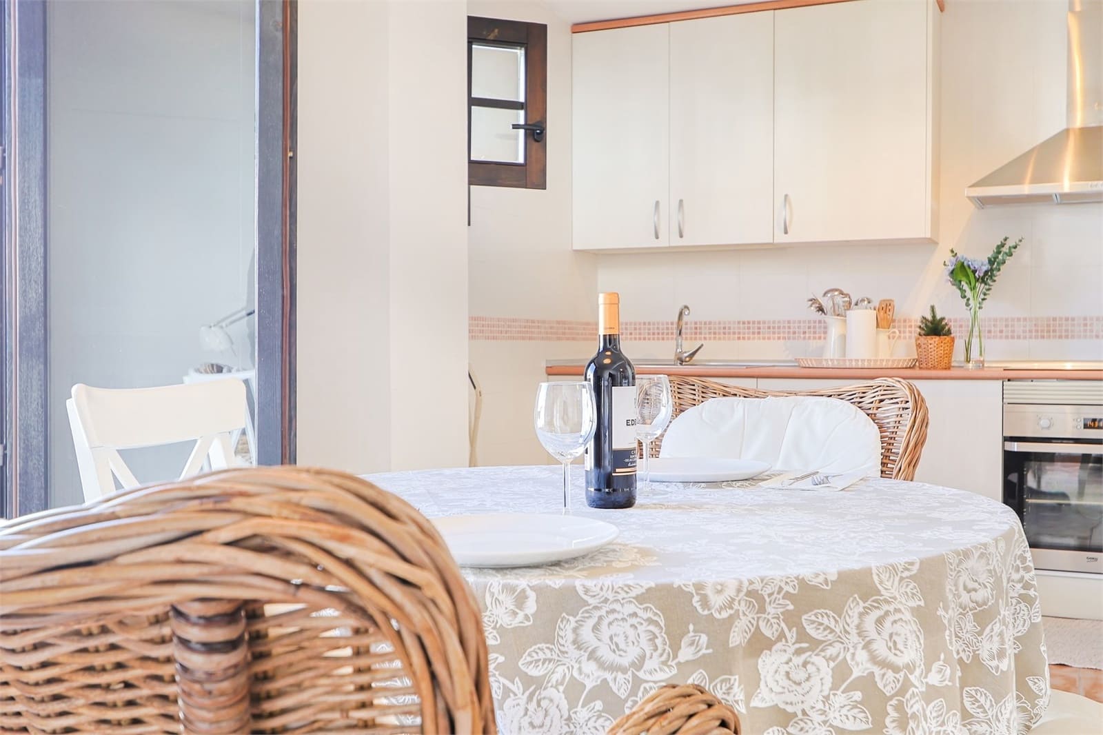 2 bedroom Apartment for sale in Velez de Benaudalla with pool garage - € 130,000 (Ref: 9436366)