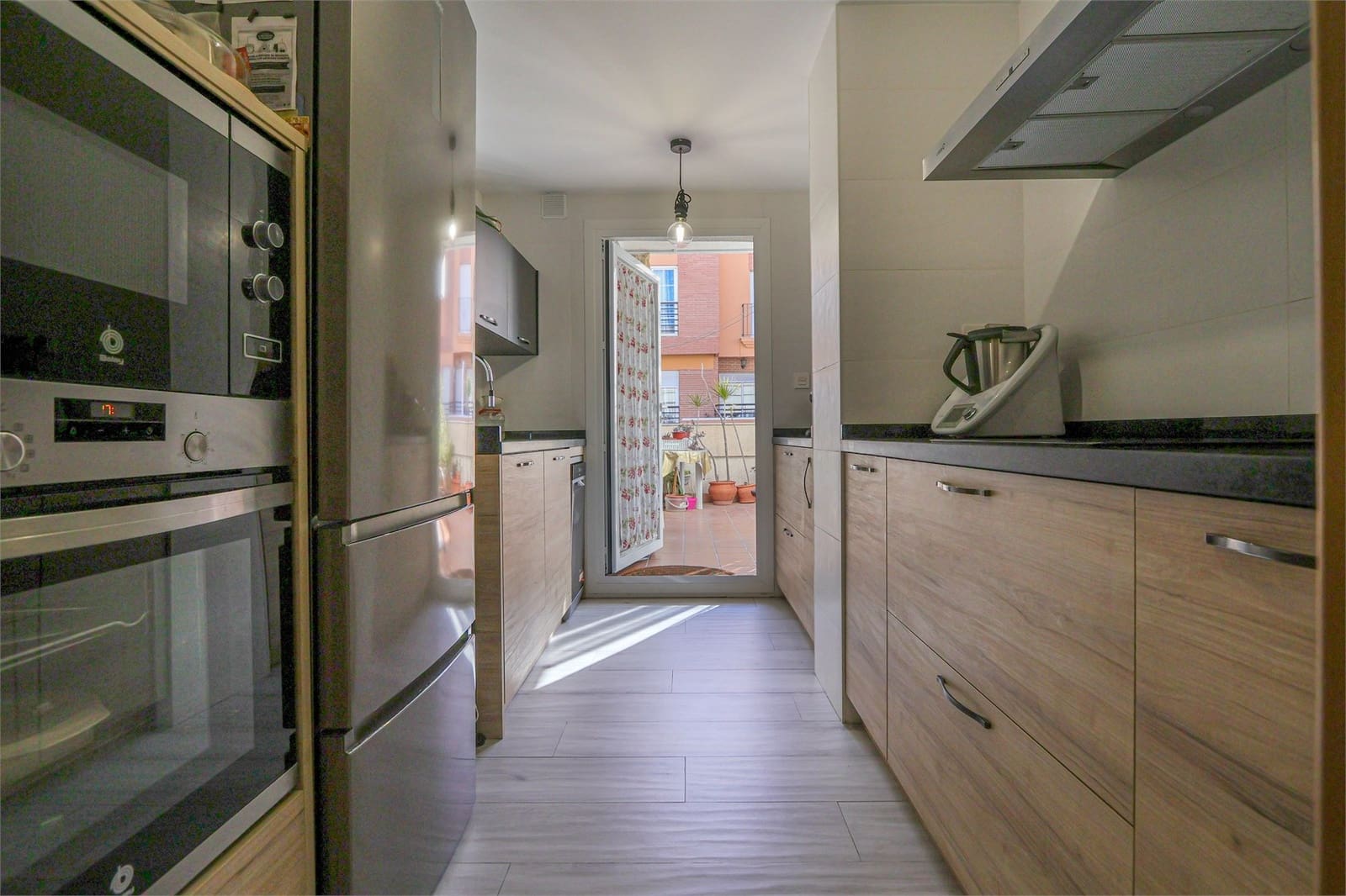 3 bedroom Apartment for sale in Almunecar with garage - € 380,000 (Ref: 9976356)