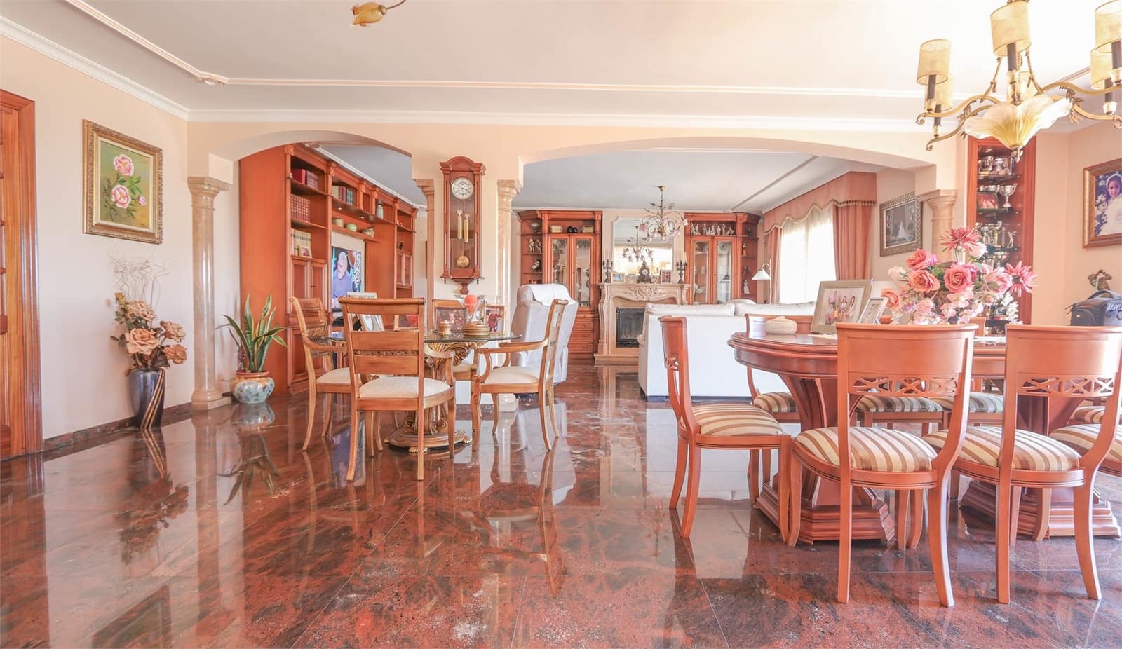 4 bedroom Villa for sale in Almunecar with pool garage - € 1,300,000 (Ref: 9976357)
