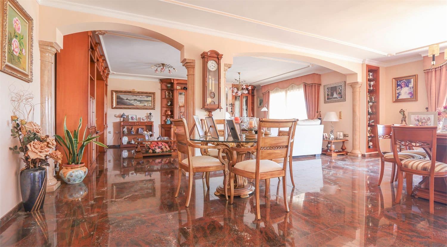 Villa in vendita in Cotobro - 1.300.000 € (Rif: 9976357)