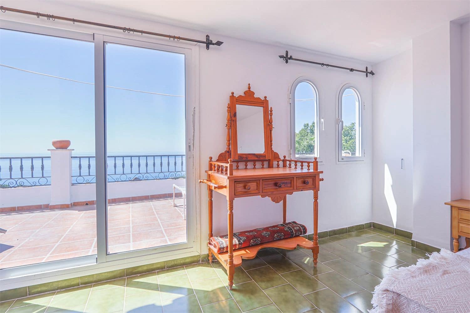 Penthouse para venda em Maro - 395 000 € (Ref: 9976358)