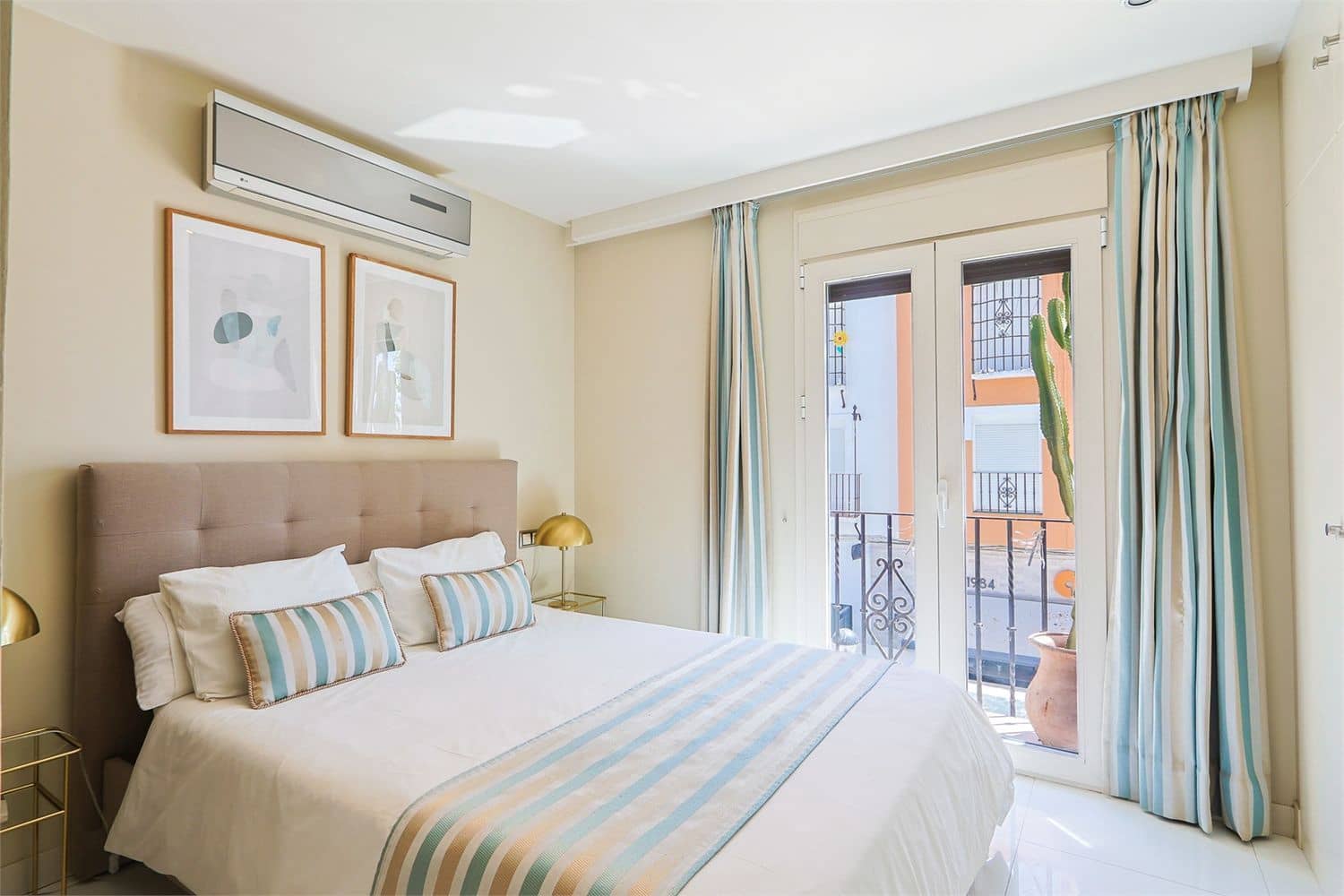 Apartment for sale in Nerja - € 1,185,000 (Ref: 9976360)