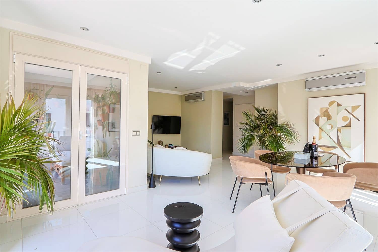 Apartment for sale in Nerja - € 1,185,000 (Ref: 9976360)
