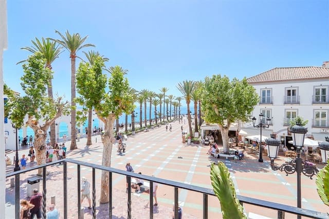 Lägenhet till salu i Centro, Nerja - 1 185 000 € (Ref: 9976360)