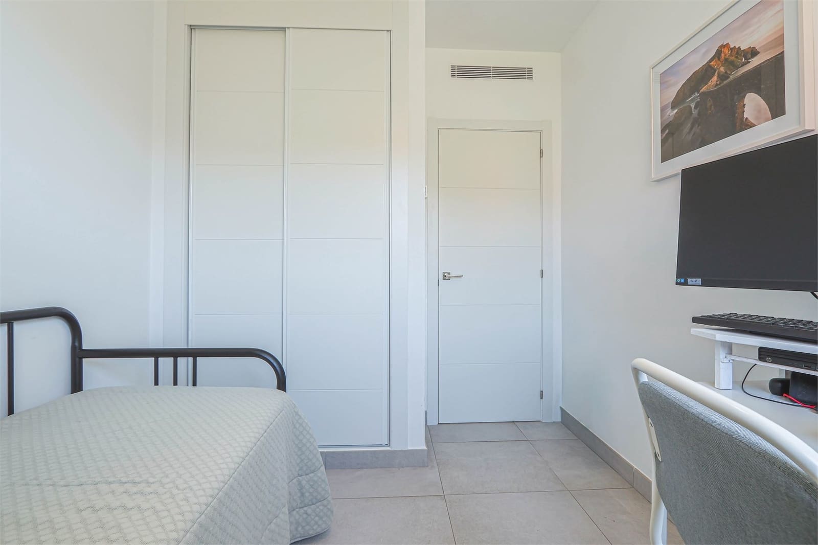 Apartamento de 2 habitaciones en Torrox en venta con piscina garaje - 525.000 € (Ref: 9976363)