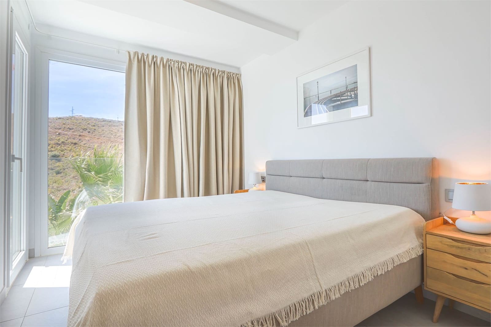 Apartamento de 2 habitaciones en Torrox en venta con piscina garaje - 525.000 € (Ref: 9976363)