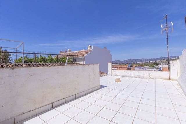 Omakotitalo myytävänä paikassa Maro, Nerja - 290 000 € (Ref: 9976365)