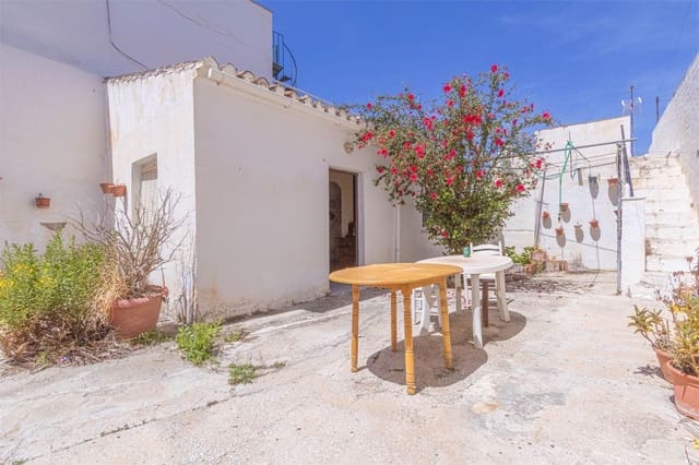 Omakotitalo myytävänä paikassa Maro, Nerja - 290 000 € (Ref: 9976365)