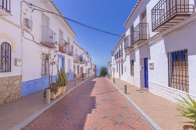 Omakotitalo myytävänä paikassa Maro, Nerja - 290 000 € (Ref: 9976365)