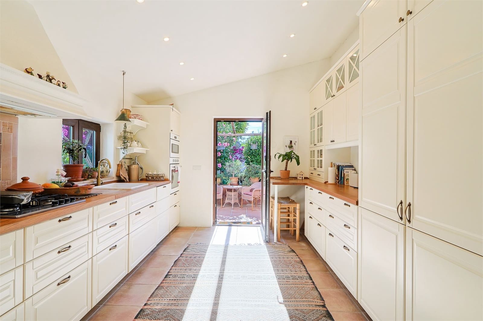 4 slaapkamer Villa te koop in Frigiliana met zwembad garage - € 995.000 (Ref: 9976366)