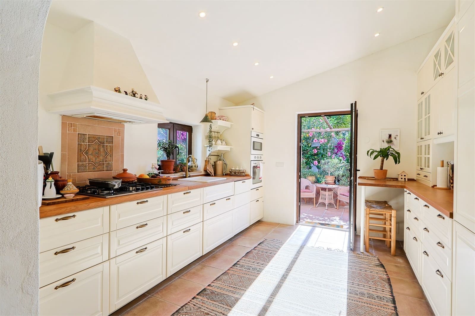 4 slaapkamer Villa te koop in Frigiliana met zwembad garage - € 995.000 (Ref: 9976366)