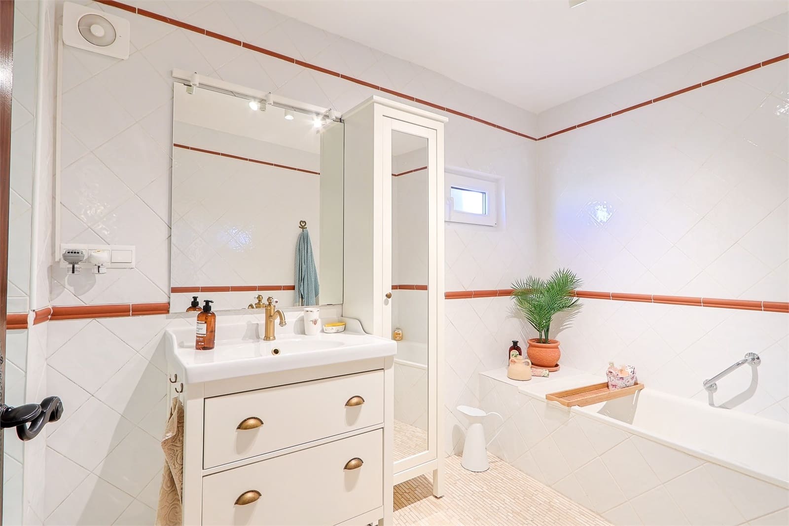 4 slaapkamer Villa te koop in Frigiliana met zwembad garage - € 995.000 (Ref: 9976366)