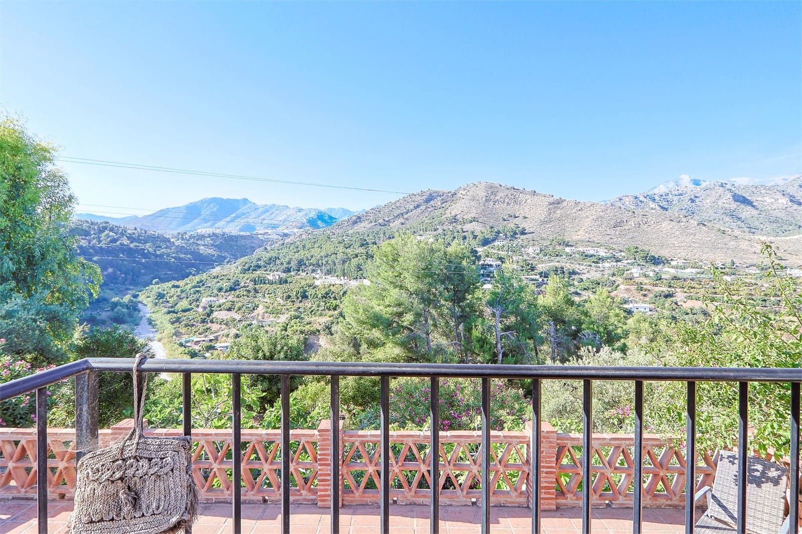 4 slaapkamer Villa te koop in Frigiliana met zwembad garage - € 995.000 (Ref: 9976366)
