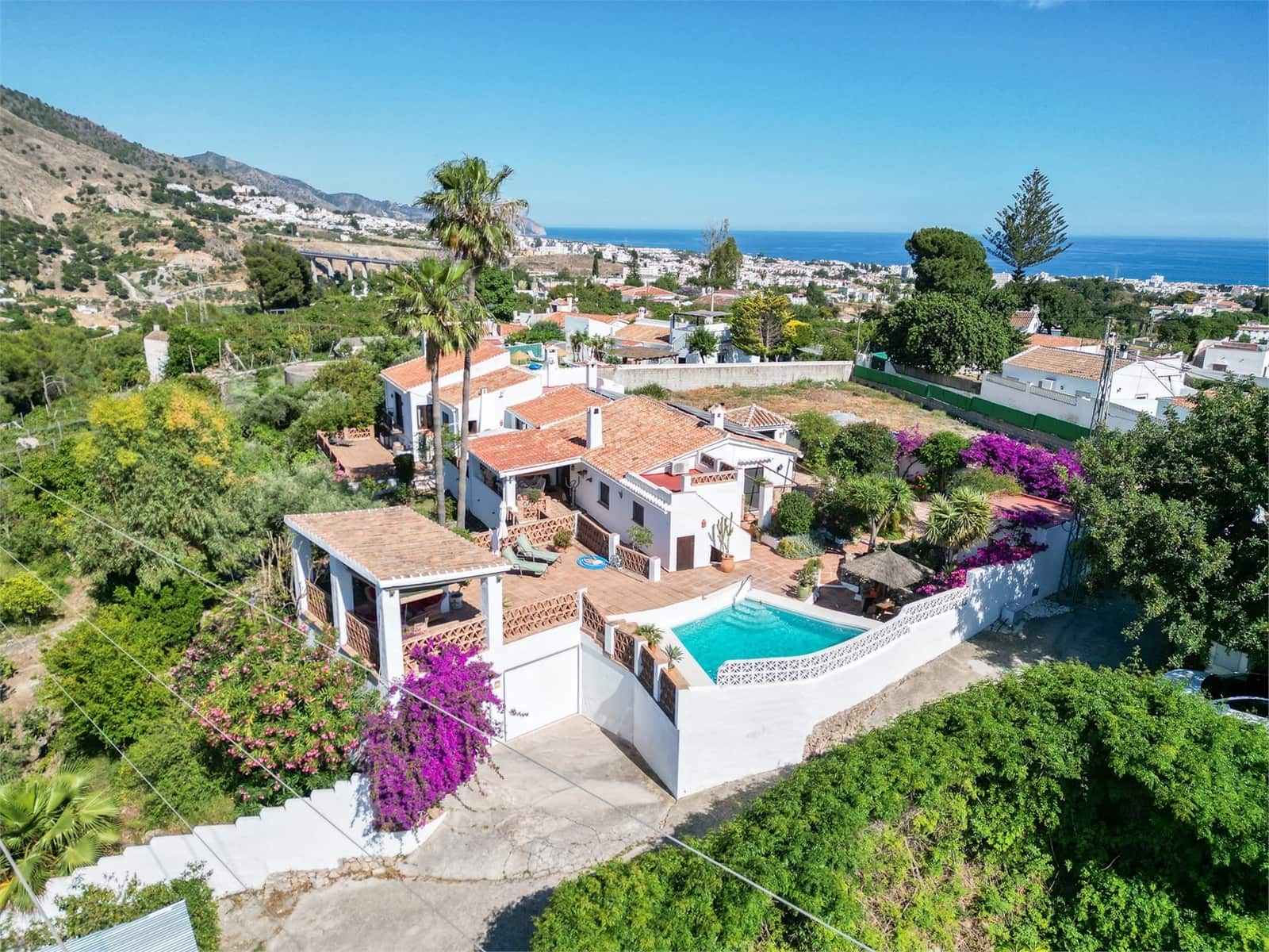 4 slaapkamer Villa te koop in Frigiliana met zwembad garage - € 995.000 (Ref: 9976366)