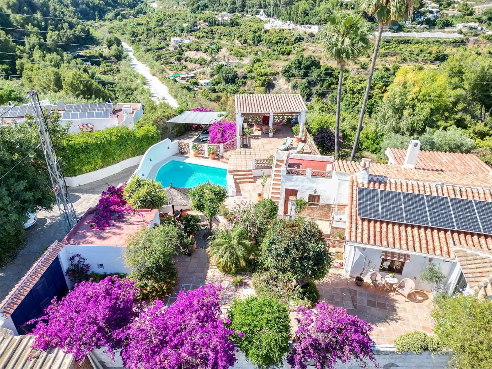 4 slaapkamer Villa te koop in Frigiliana met zwembad garage - € 995.000 (Ref: 9976366)