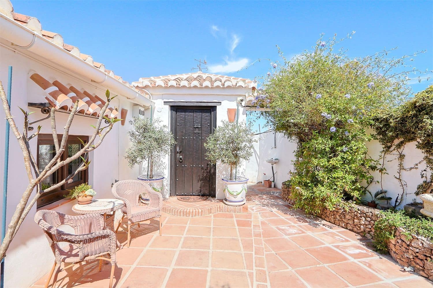 Villa for sale in Frigiliana with pool garage - € 895,000 (Ref: 9976366)