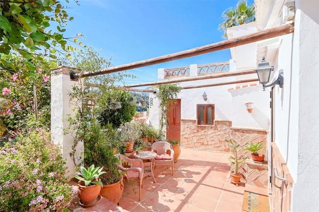 Villa/Maison à vendre à Frigiliana - 995 000 € (Ref: 9976366)