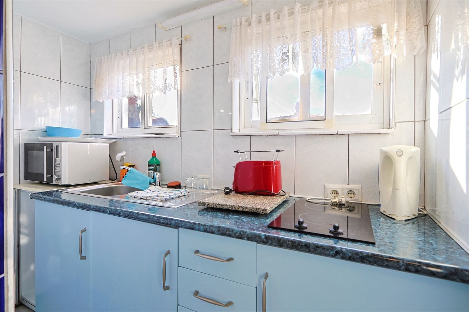 3 bedroom Villa for sale in Torrox with pool - € 399,000 (Ref: 9976368)