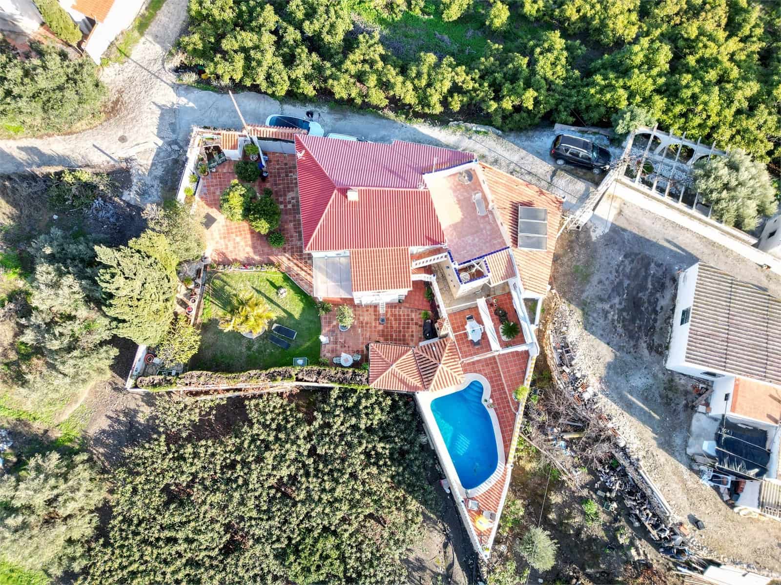 3 bedroom Villa for sale in Torrox with pool - € 399,000 (Ref: 9976368)