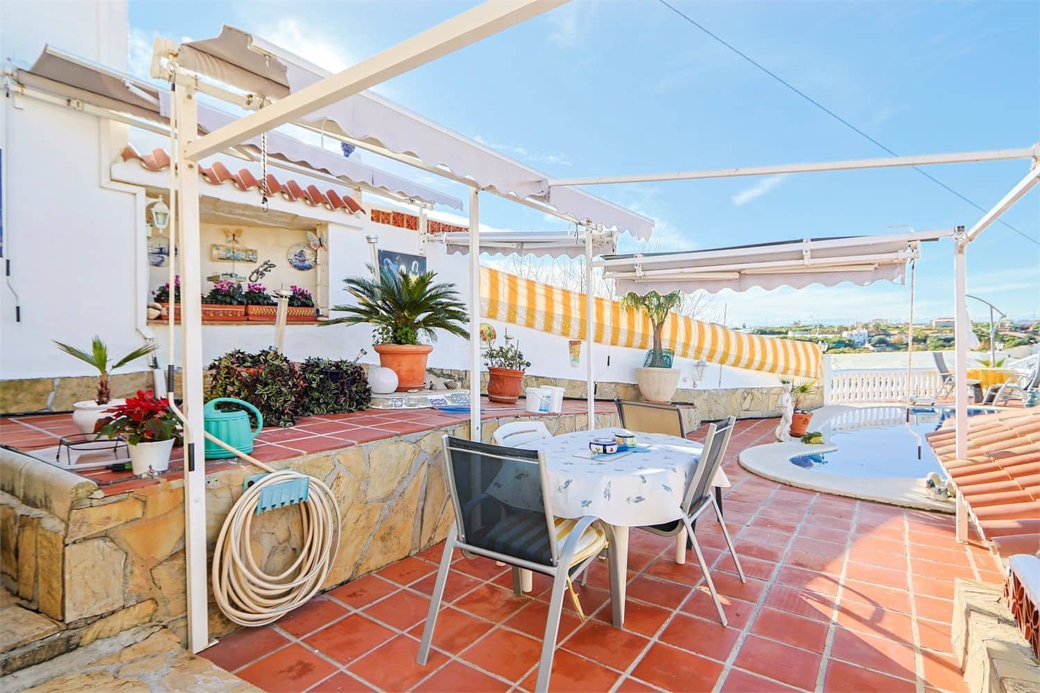 Huvila myytävänä paikassa Torrox Park - 399 000 € (Ref: 9976368)