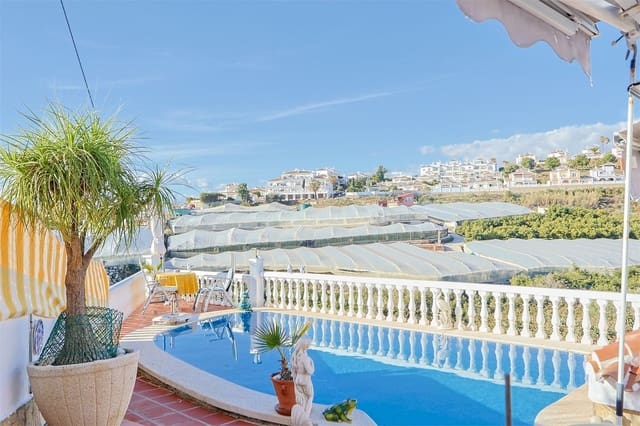 Villa till salu i Torrox Park, Torrox - 399 000 € (Ref: 9976368)