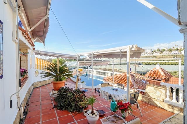 Villa till salu i Torrox Park, Torrox - 399 000 € (Ref: 9976368)