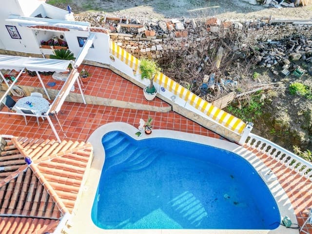 Villa till salu i Torrox Park, Torrox - 399 000 € (Ref: 9976368)