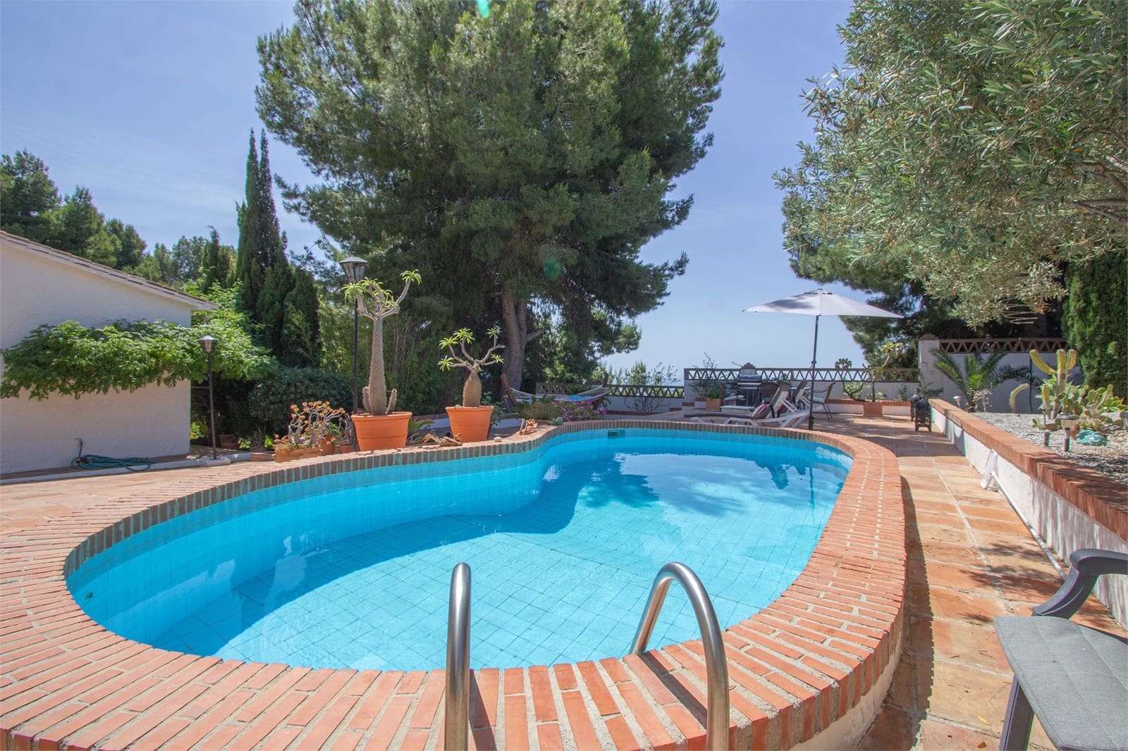 3 bedroom Villa for sale in Frigiliana with pool garage - € 620,000 (Ref: 9976369)