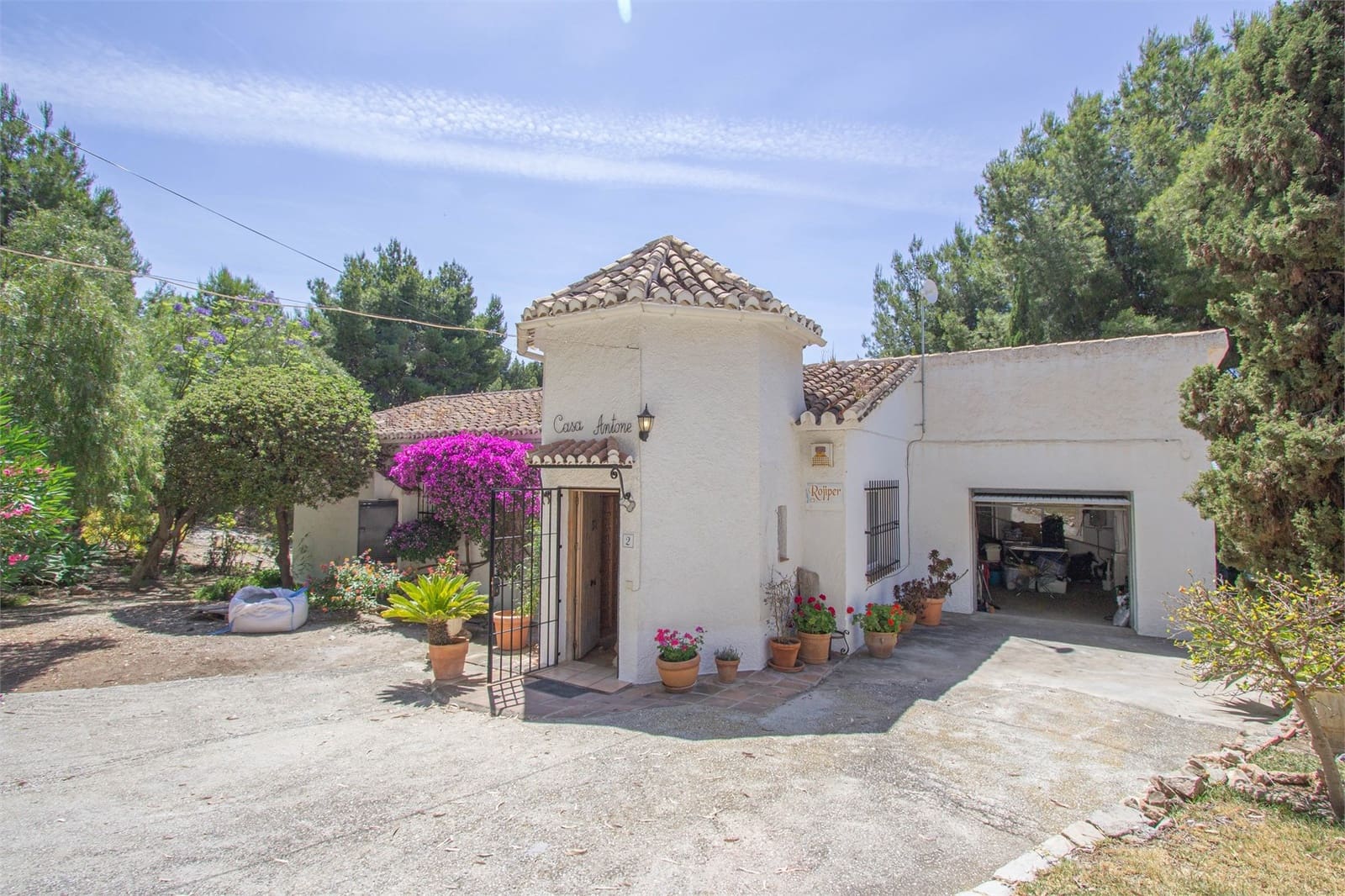 3 bedroom Villa for sale in Frigiliana with pool garage - € 620,000 (Ref: 9976369)