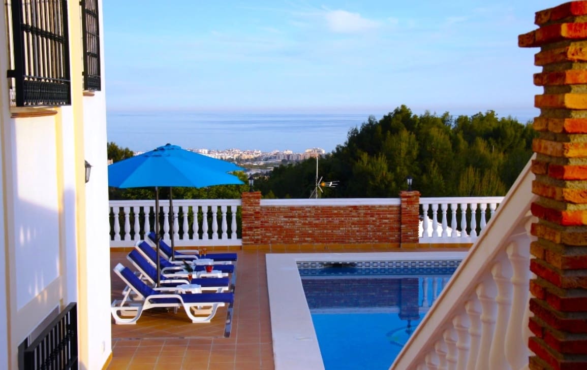 Chalet de 5 habitaciones en Frigiliana en venta con piscina garaje - 1.299.000 € (Ref: 9976370)