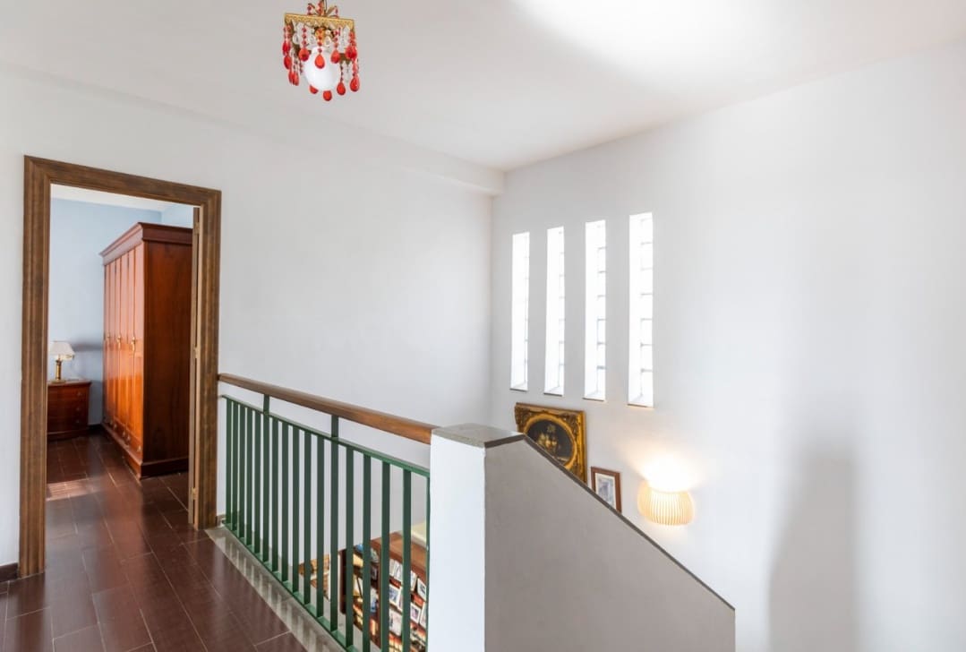 Chalet de 3 habitaciones en Motril en venta con piscina - 499.000 € (Ref: 9976371)