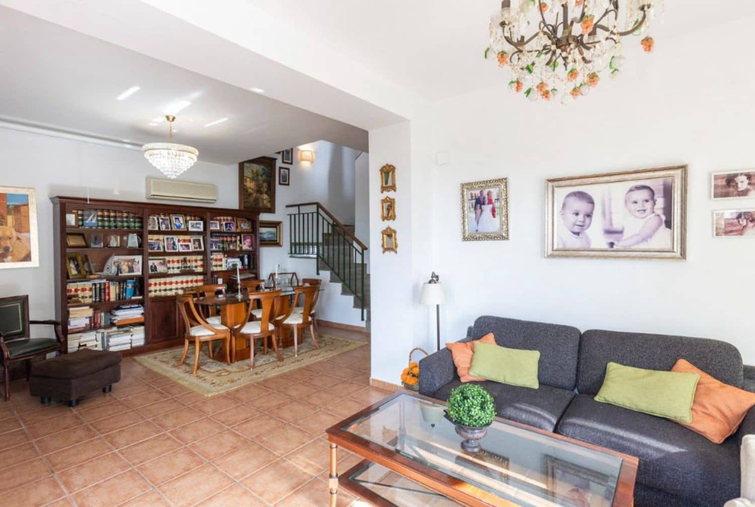Moradia para venda em Motril - 499 000 € (Ref: 9976371)