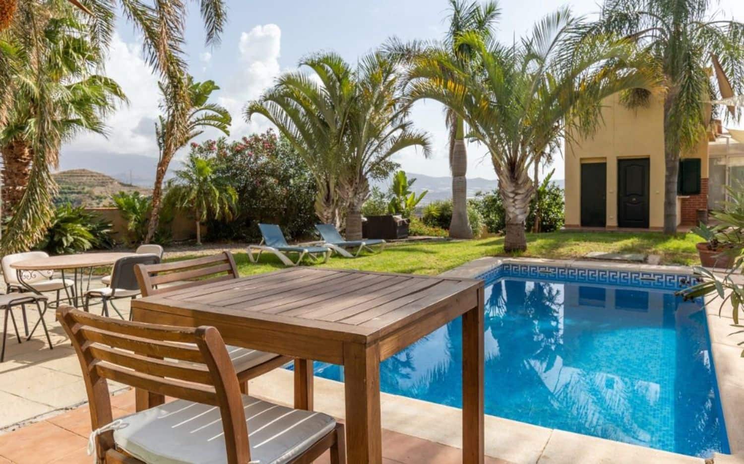 Moradia para venda em Motril - 499 000 € (Ref: 9976371)