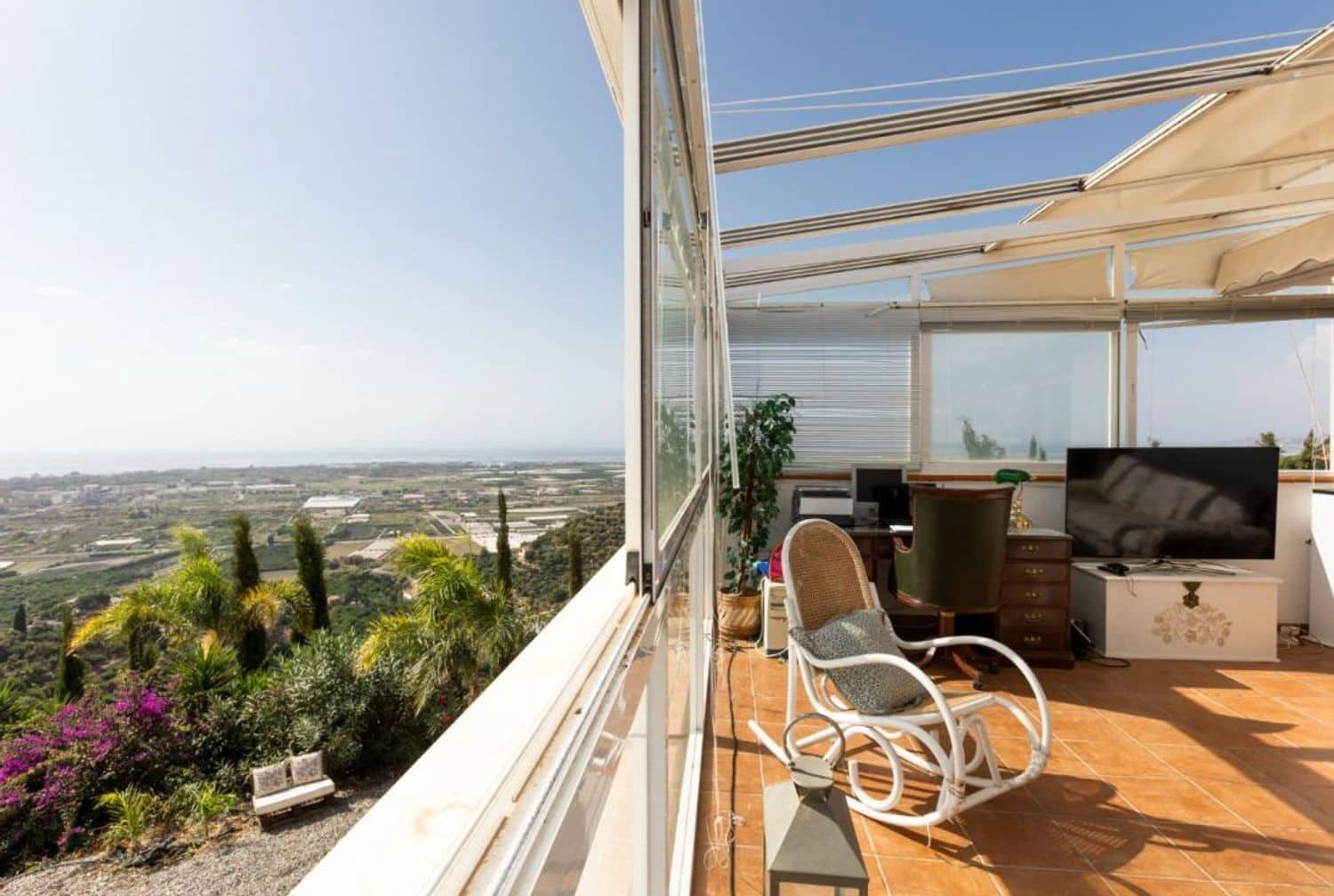 Moradia para venda em Motril - 499 000 € (Ref: 9976371)