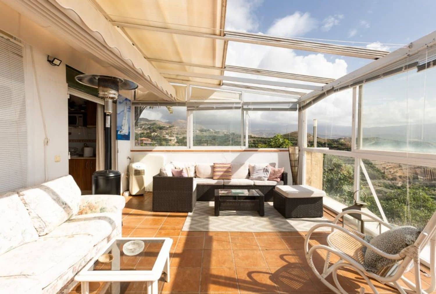 Moradia para venda em Motril - 499 000 € (Ref: 9976371)
