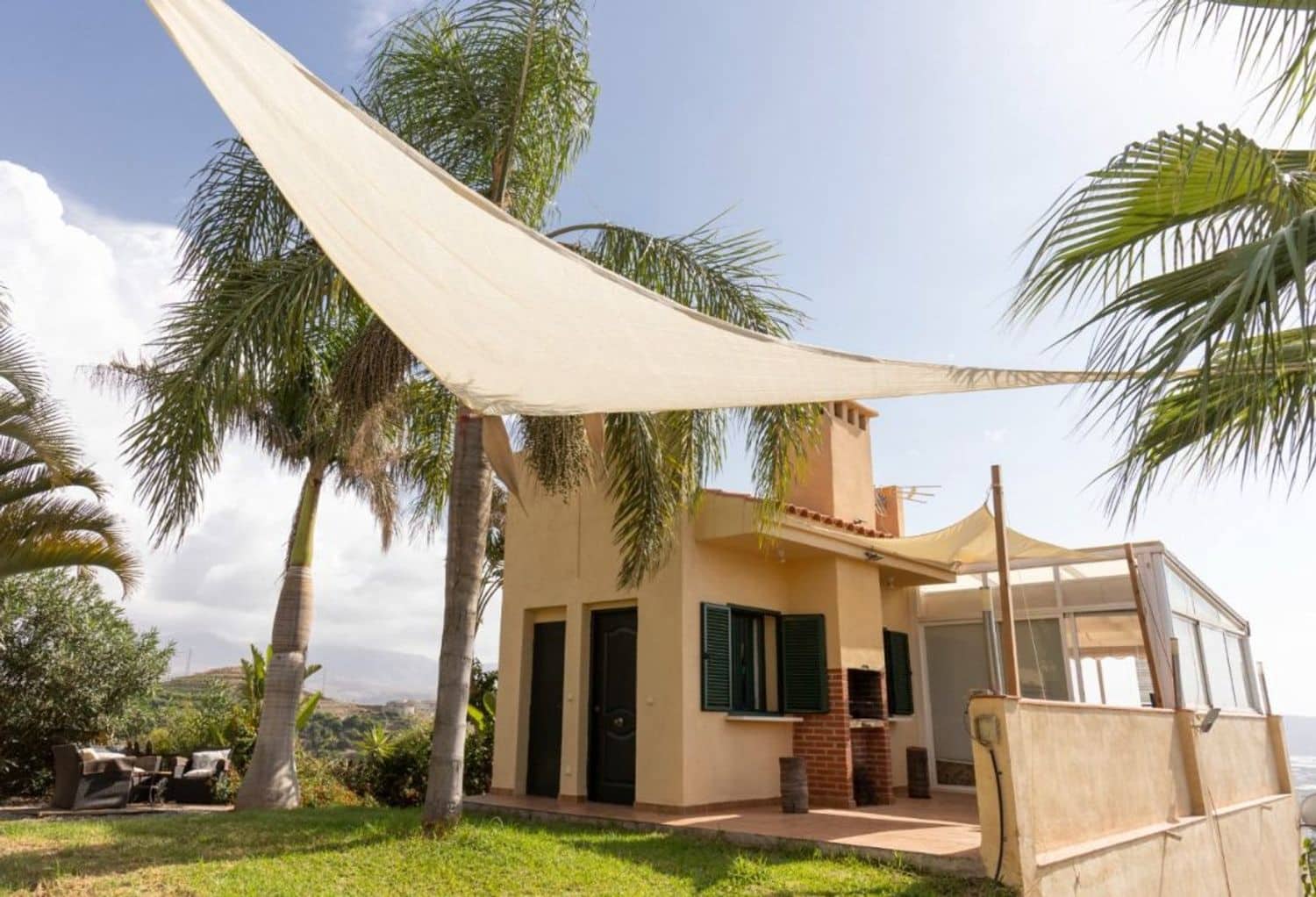 Moradia para venda em Motril - 499 000 € (Ref: 9976371)