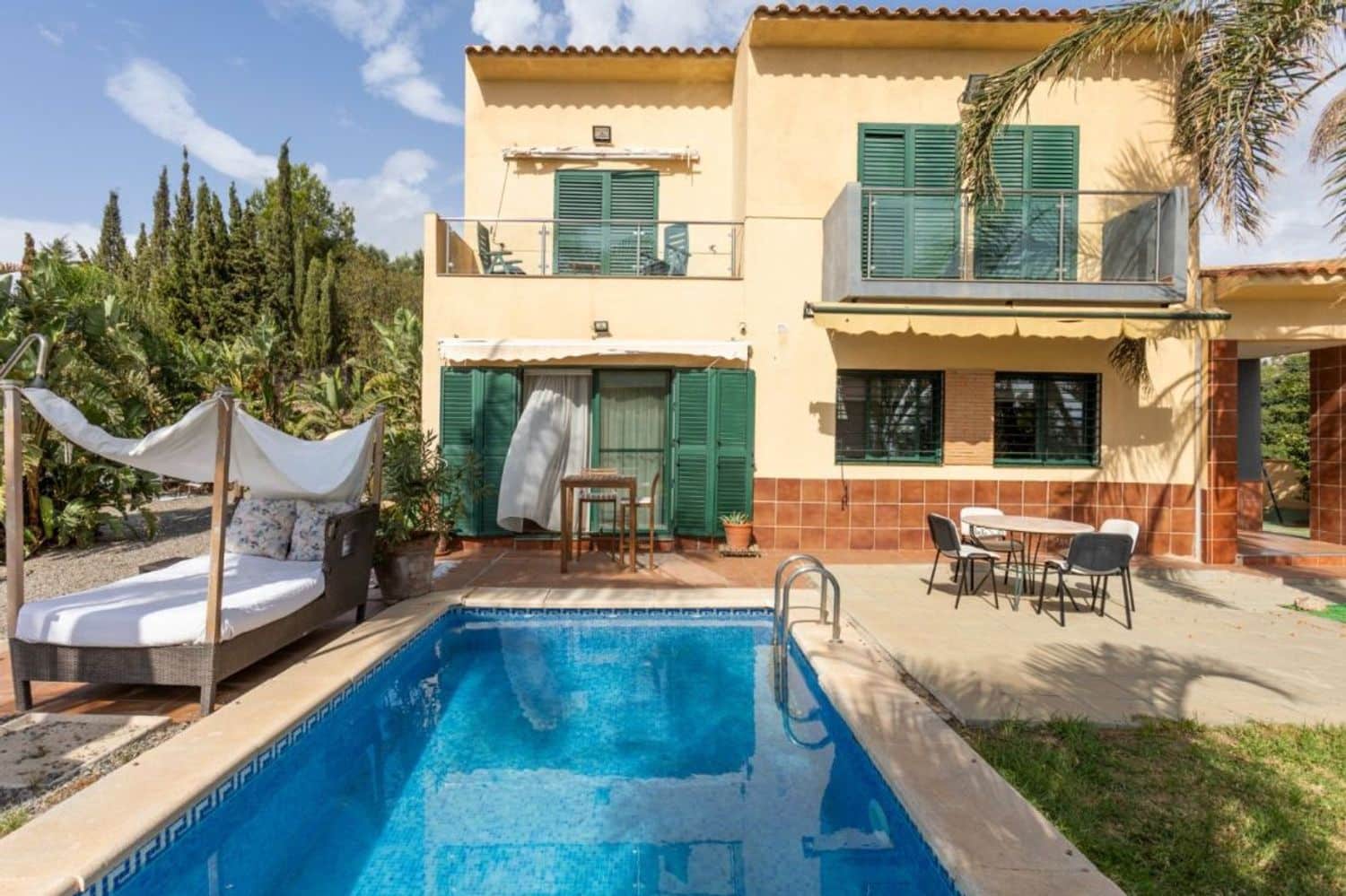 Moradia para venda em Motril - 499 000 € (Ref: 9976371)