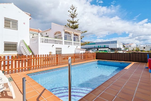 4 soveværelse Villa til salg i Nerja med swimmingpool garage - € 1.345.000 (Ref: 9976374)
