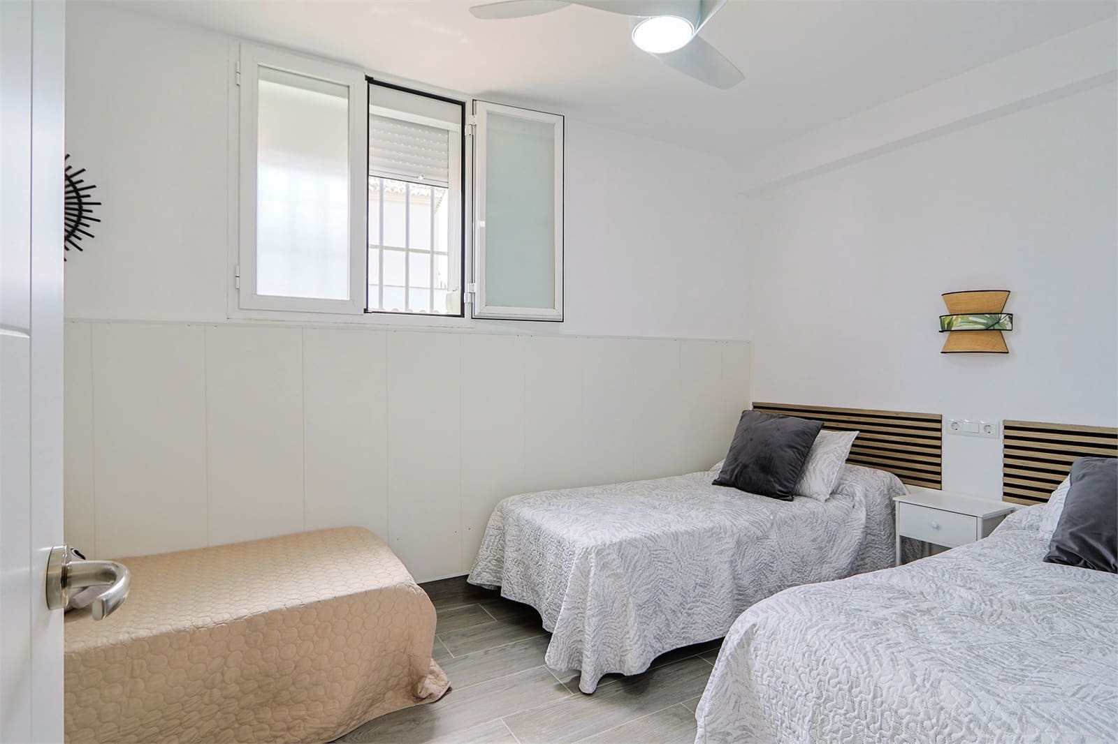 4 soveværelse Villa til salg i Nerja med swimmingpool garage - € 1.345.000 (Ref: 9976374)