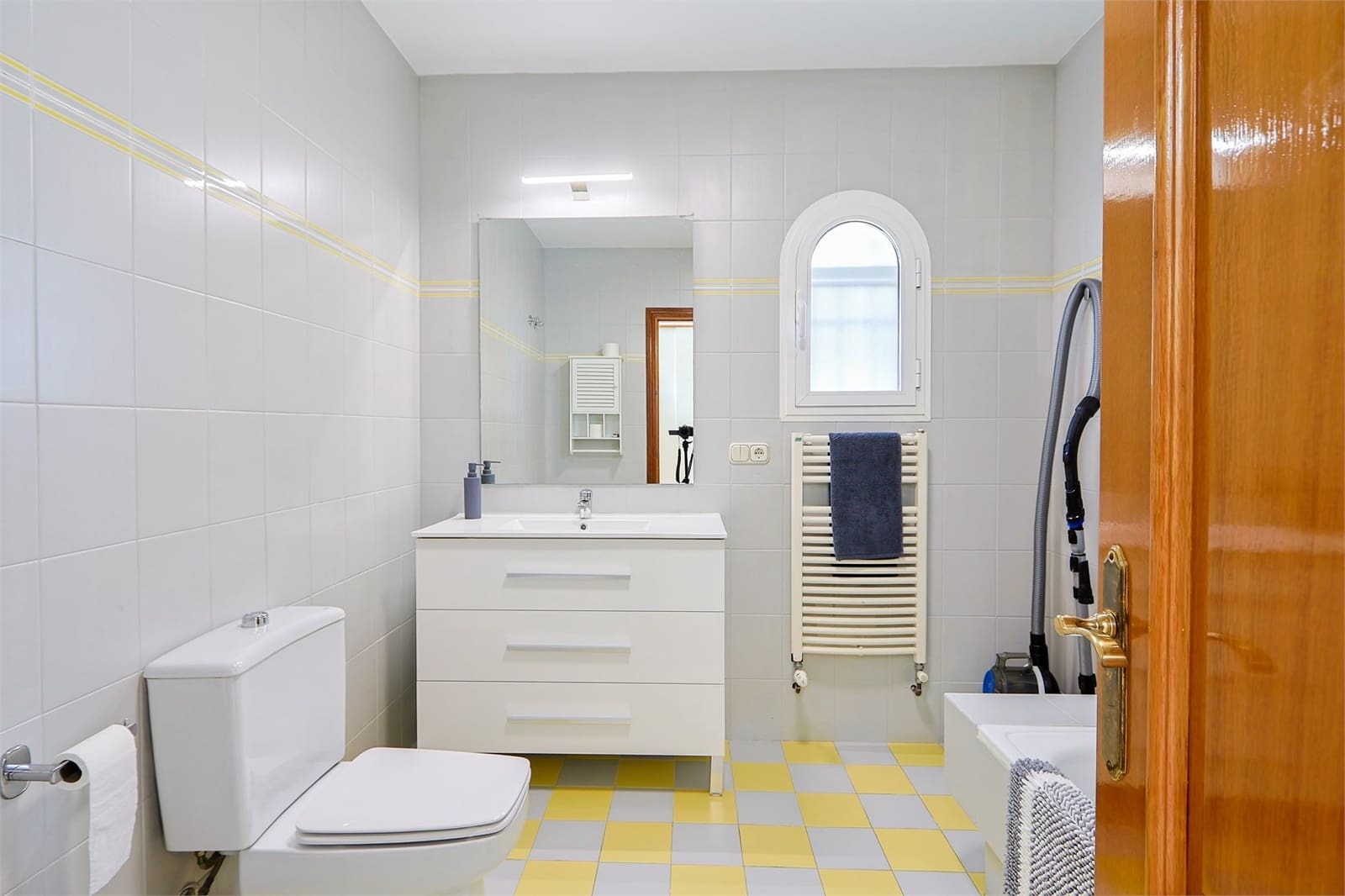 4 soveværelse Villa til salg i Nerja med swimmingpool garage - € 1.345.000 (Ref: 9976374)