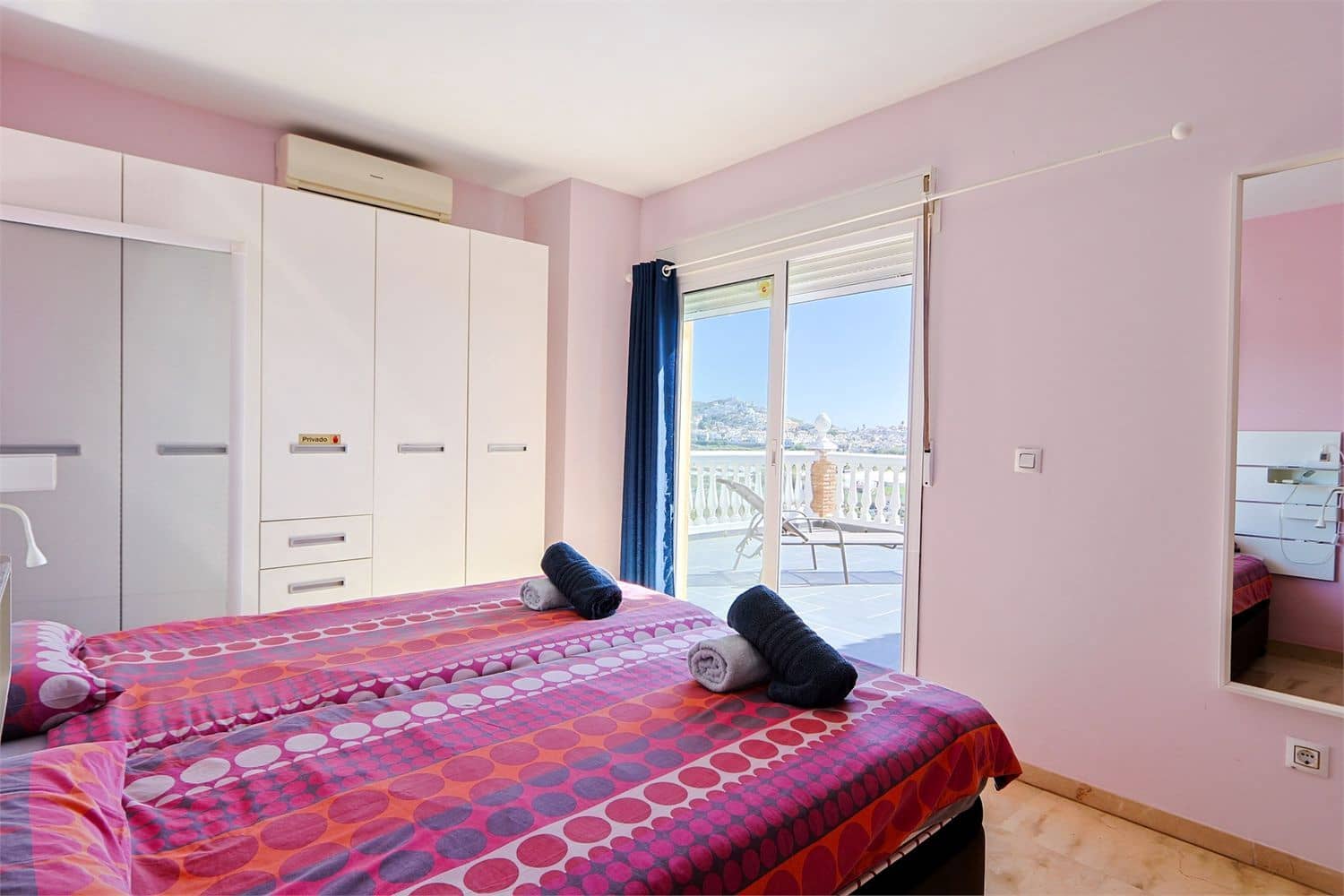 Villa for sale in Torrox-Costa - € 469,000 (Ref: 9976376)
