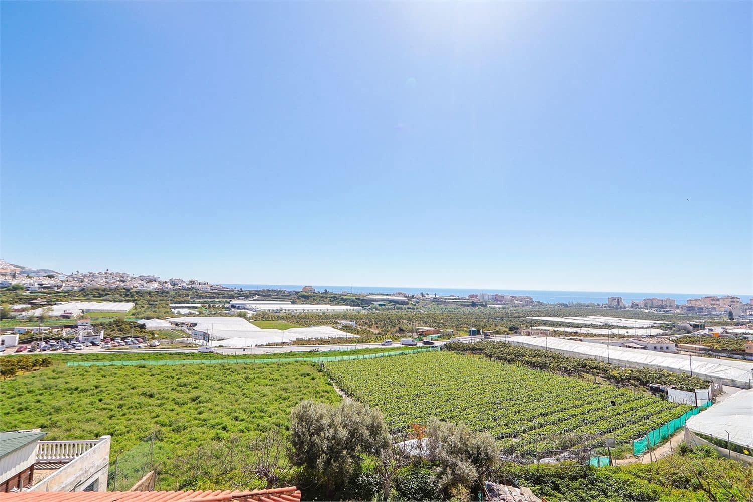 Villa for sale in Torrox-Costa - € 469,000 (Ref: 9976376)