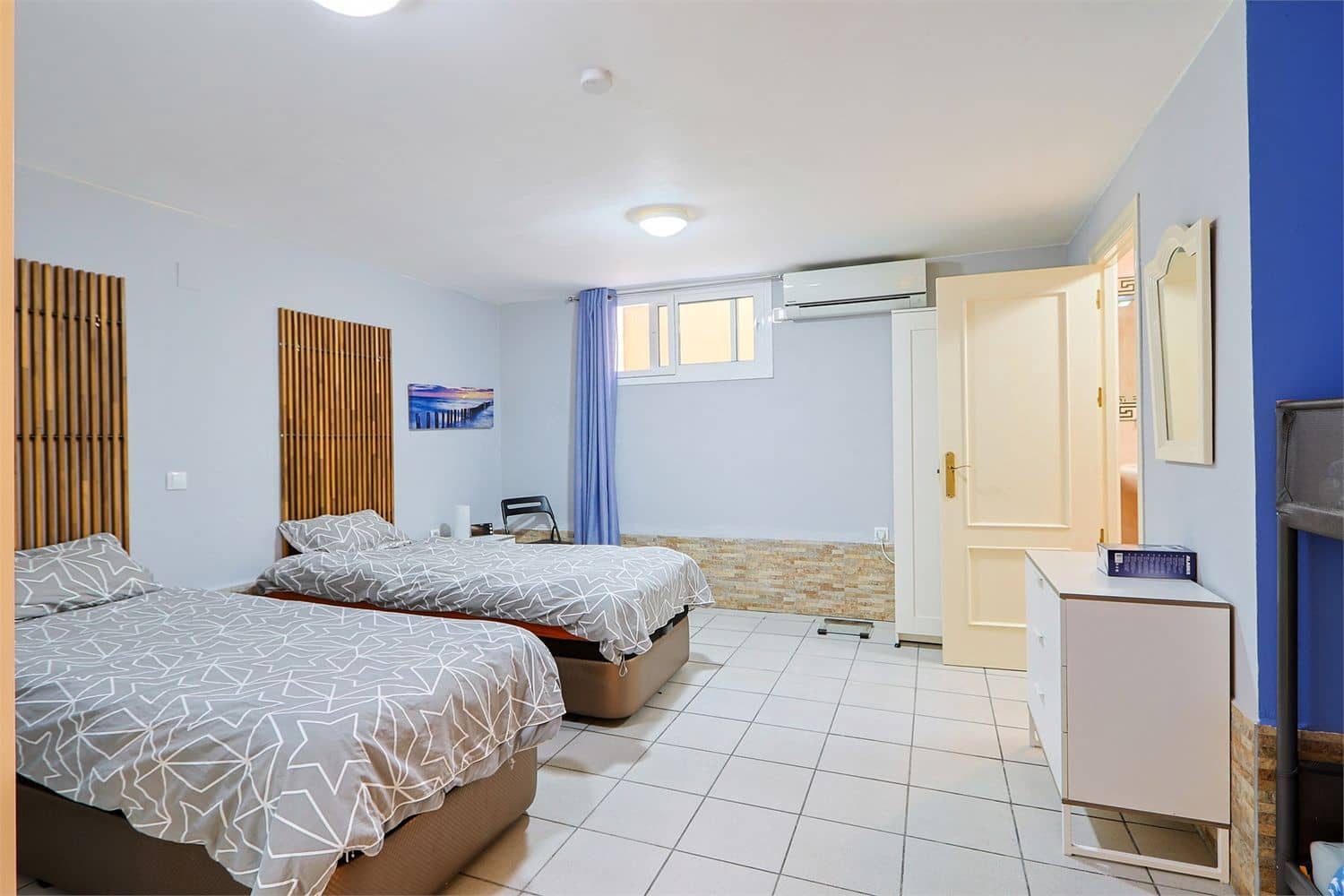Villa for sale in Torrox-Costa - € 469,000 (Ref: 9976376)