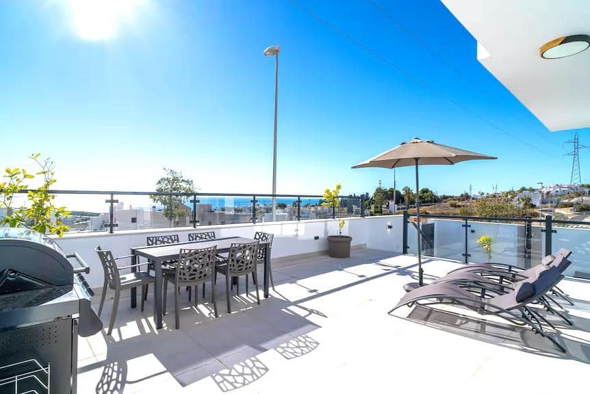 3 slaapkamer Villa te koop in Nerja met zwembad garage - € 829.000 (Ref: 9976377)