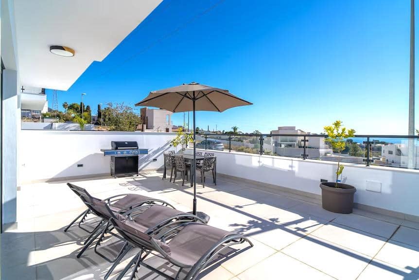3 slaapkamer Villa te koop in Nerja met zwembad garage - € 829.000 (Ref: 9976377)